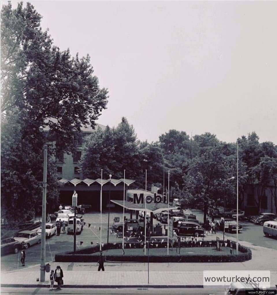 Besiktas eski  Mobil.jpg