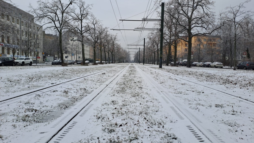 Berlin-Tram-Eis-2-1024x576.jpg