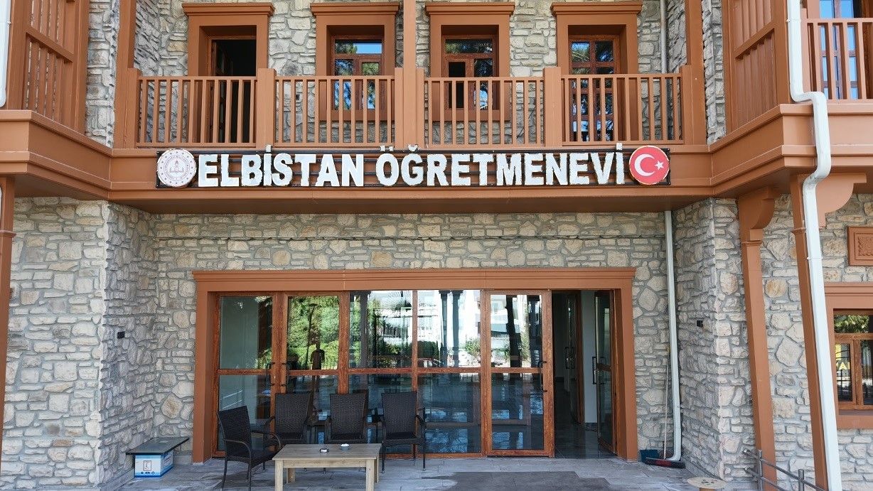 250913ogretmeneviaciliyor-3.jpg