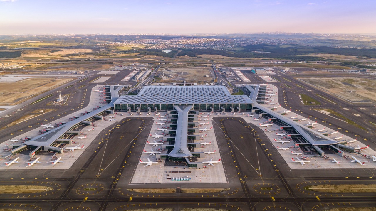 IGA-Istanbul-Havalimani-Global-Traveler-Okuyucularindan-5-Odulle-Taclandi.jpg