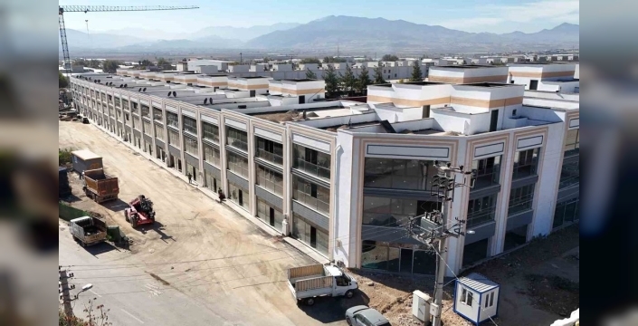 kahramanmaras-ta-toptancilar-sitesinde-yeni-bloklar-hizla-yukseliyor-1762284400.jpg