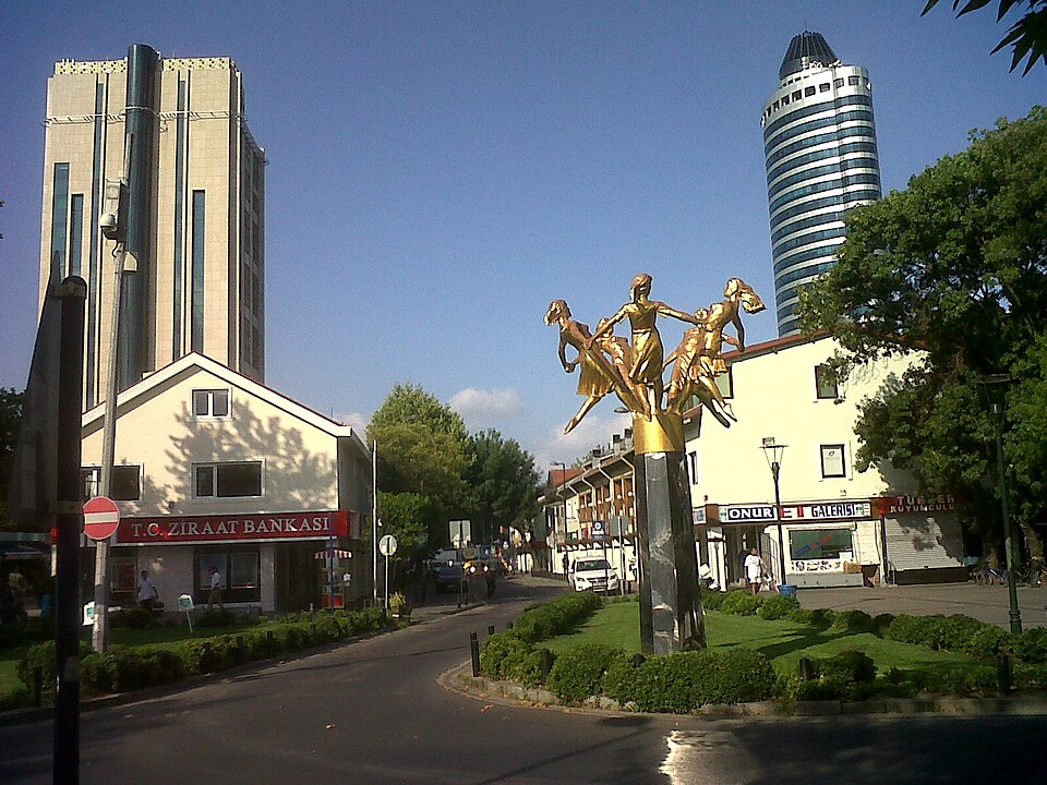 Levent_Çarşı_2011.jpg