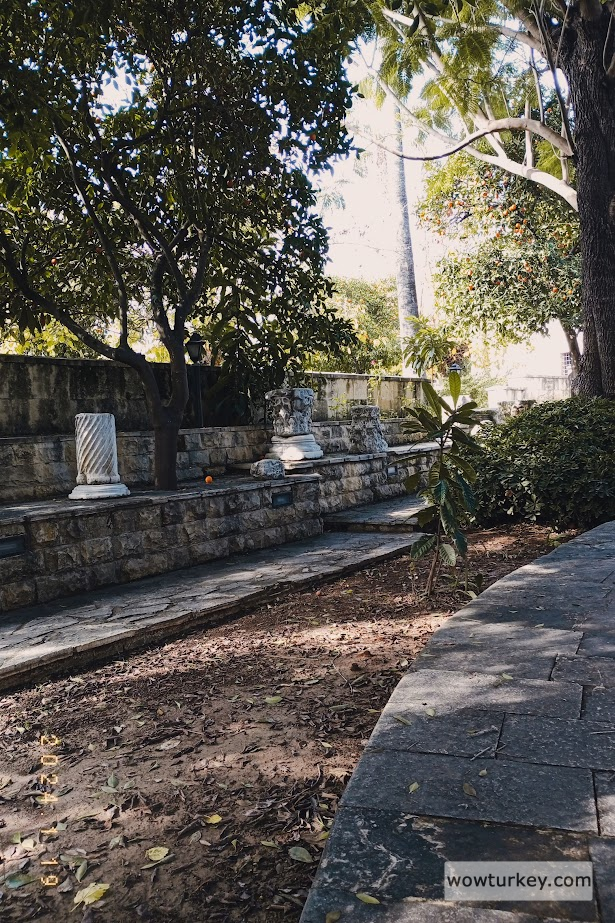 Tarsus St. Paul Kilisesi Avlusu